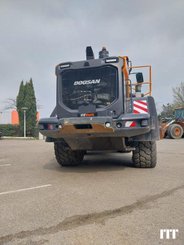 Chargeuse sur pneus Doosan DL320-7 - 4